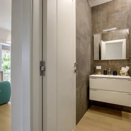 Pio Vatican Flat Rzym